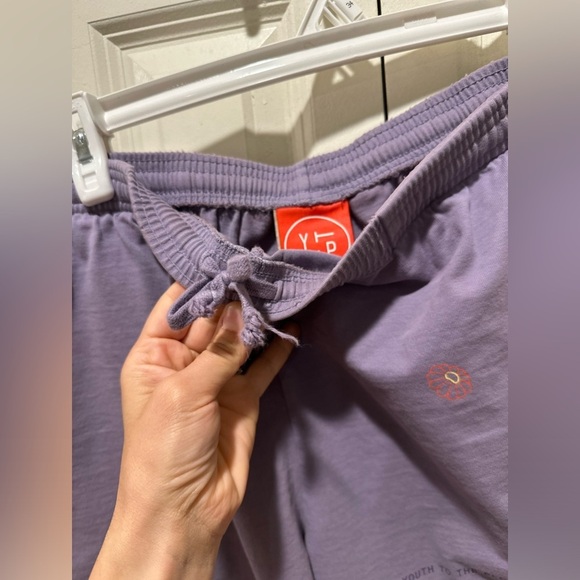 Youth To The People Dream Day Short In Dusty Purple , size Large - Picture 3 of 12